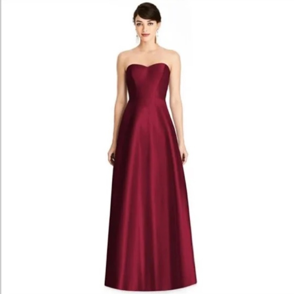 Alfred Sung, sz 2, Sweetheart Neck, A-line Burgundy Formal Evening Dress